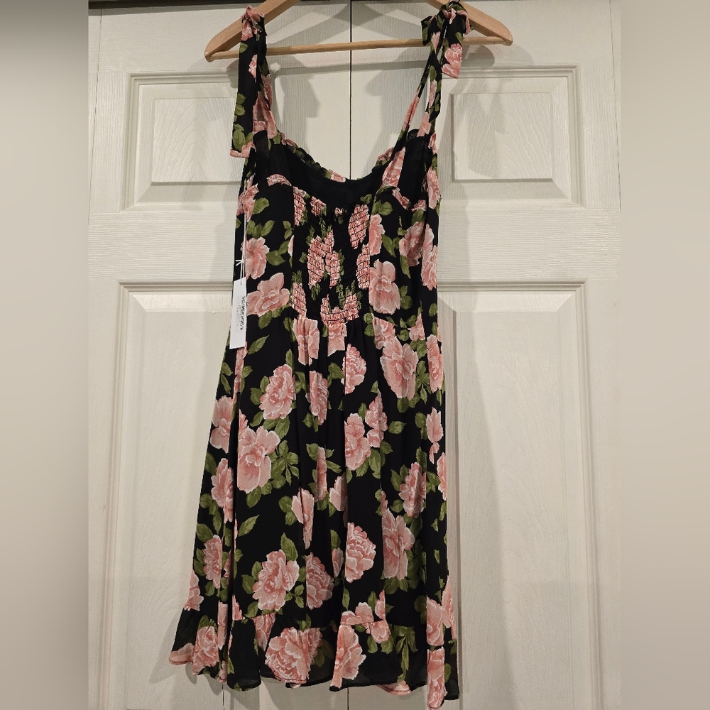 Reformation Christine Mini, NWT Size 8 - Picture 3 of 6